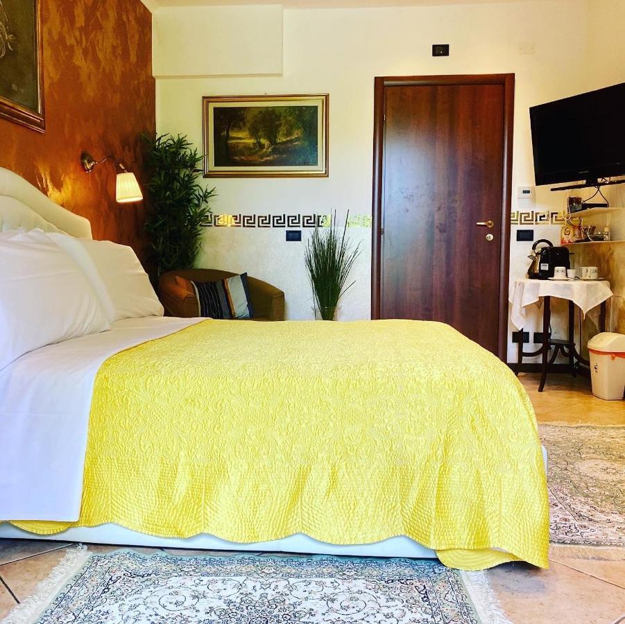 B&B Garda 4U Desenzano del Garda Dış mekan fotoğraf