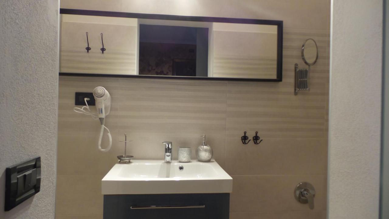 B&B Garda 4U Desenzano del Garda Dış mekan fotoğraf