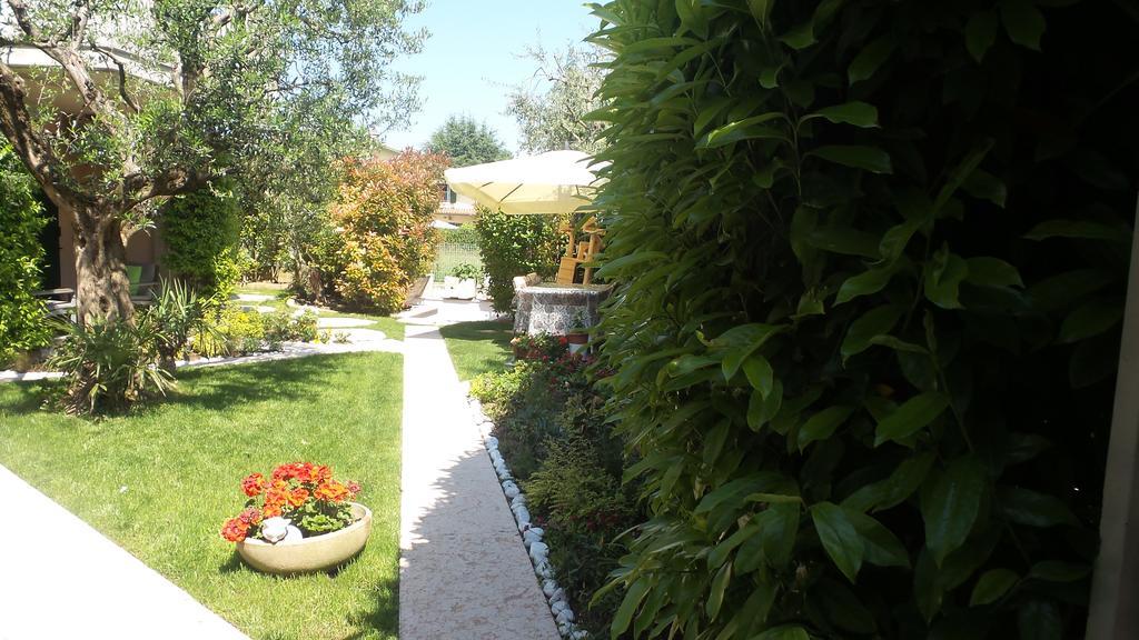 B&B Garda 4U Desenzano del Garda Dış mekan fotoğraf