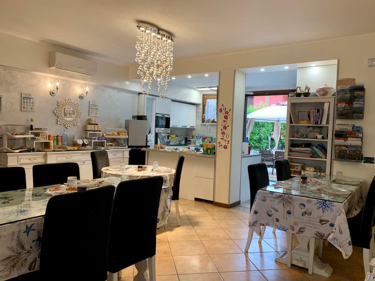B&B Garda 4U Desenzano del Garda Dış mekan fotoğraf